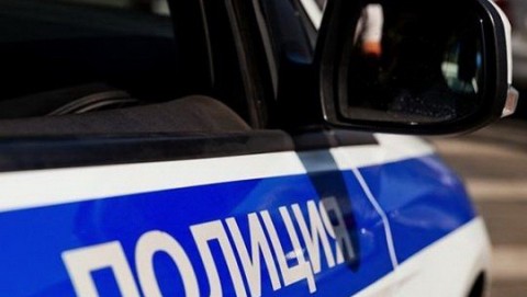 Полицейские работают на месте ДТП с пострадавшими в Краснинском районе